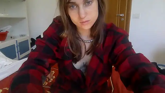 SinnEmily online show from 04/07/26, 09:21