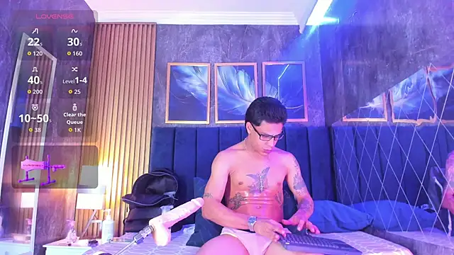 Snapshot of Andrew_Haalls chatting on 04/30/26, 02:56 Andrew Haalls online show from 04/30/26, 02:56