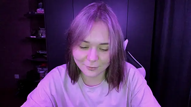 sophia lix online show from 11/16/25, 04:45