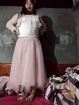 emini-xx online show from 12/15/25, 11:58