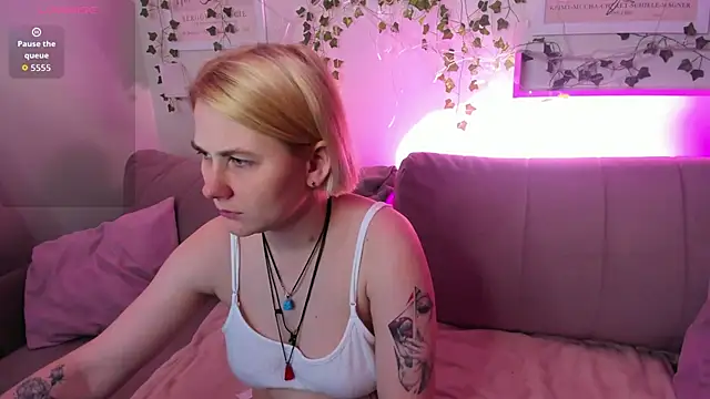 Alice Maurik online show from 11/08/25, 11:10