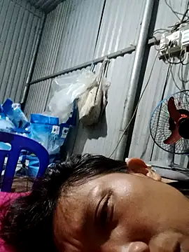 bella-la online show from 11/01/25, 07:27