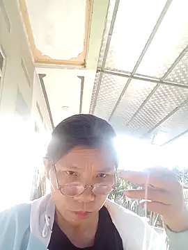 bella-la online show from 11/28/25, 08:50