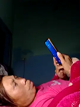 bella-la online show from 03/06/26, 01:40