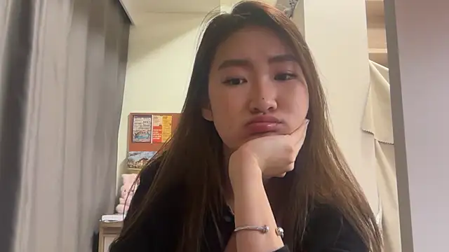 AlishaCheng online show from 12/21/25, 01:18