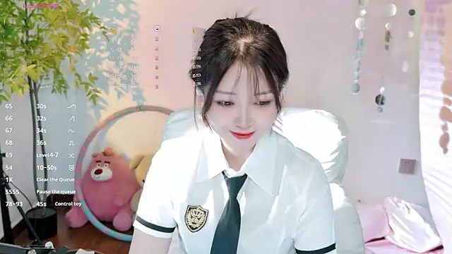 Snapshot of Yiluo95 chatting on 05/26/26, 03:08 Yiluo95 online show from 05/26/26, 03:08