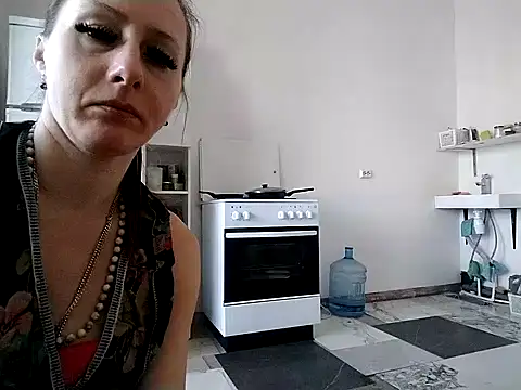 Snapshot of Anneta280671 chatting on 06/23/26, 08:12 Anneta280671 online show from 06/23/26, 08:12