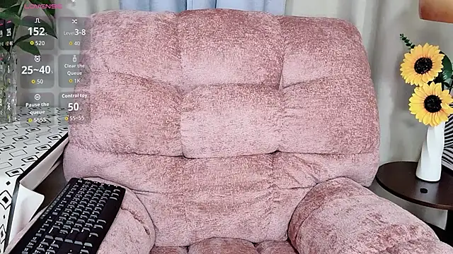 LuckyNana  online show from 11/03/25, 01:45