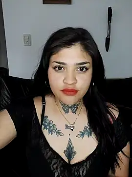 AlexxaMoon online show from 10/27/25, 05:17