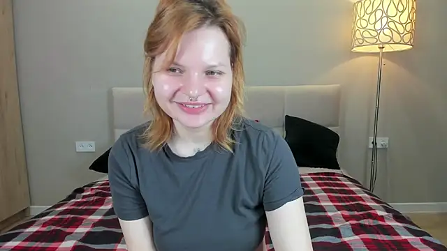 babyyullii online show from 04/23/26, 01:40