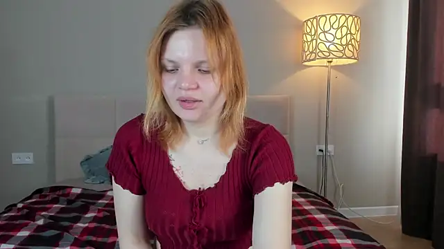 babyyullii online show from 05/12/26, 01:36