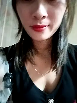 Em xinh01 online show from 10/29/25, 09:00