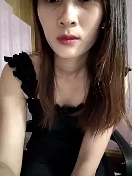 Snapshot of Em_xinh01 chatting on 05/02/26, 03:00 Em xinh01 online show from 05/02/26, 03:00