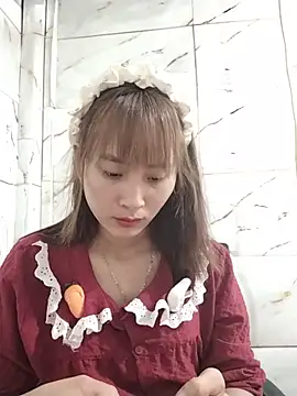 Snapshot of Em_xinh01 chatting on 06/13/26, 01:09 Em xinh01 online show from 06/13/26, 01:09