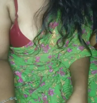 shreyareddy99 online show from 11/09/25, 12:14