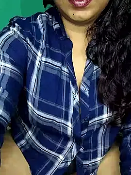 shreyareddy99 online show from 01/09/26, 03:59