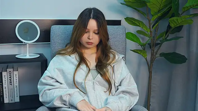 RacquelSookoo online show from 10/30/25, 08:05