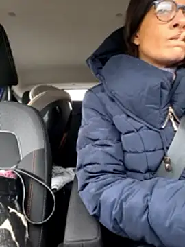 Snapshot of Piediniecollant chatting on 11/24/25, 11:10 Piediniecollant online show from 11/24/25, 11:10