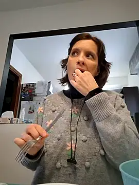 Snapshot of Piediniecollant chatting on 02/05/26, 11:37 Piediniecollant online show from 02/05/26, 11:37