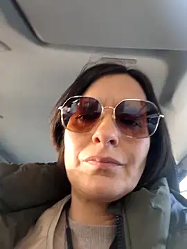 Piediniecollant online show from 03/24/26, 11:04