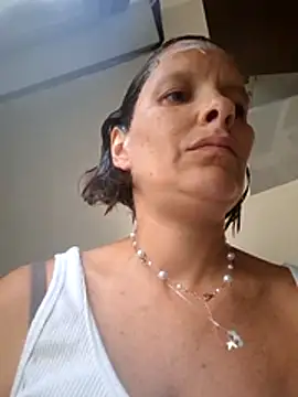 Snapshot of Piediniecollant chatting on 07/01/26, 01:02 Piediniecollant online show from 07/01/26, 01:02