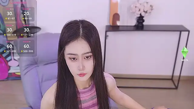 Snapshot of JoJo-ovo chatting on 11/12/25, 10:37 JoJo-ovo online show from 11/12/25, 10:37