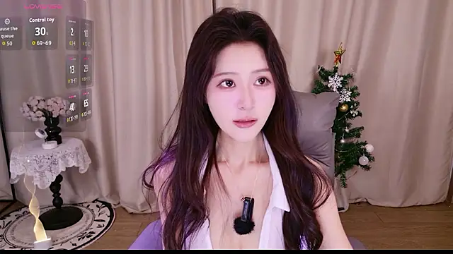 Snapshot of JoJo-ovo chatting on 01/18/26, 01:04 JoJo-ovo online show from 01/18/26, 01:04