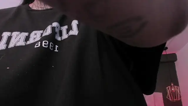 mia jagger online show from 04/16/26, 08:31