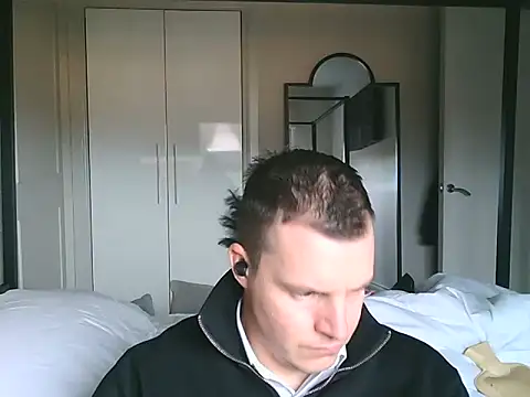 Snapshot of scotsman202513 chatting on 10/30/25, 09:00 scotsman202513 online show from 10/30/25, 09:00