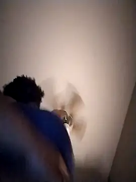 Snapshot of Mzhoneyy89 chatting on 10/31/25, 06:58 Mzhoneyy89 online show from 10/31/25, 06:58