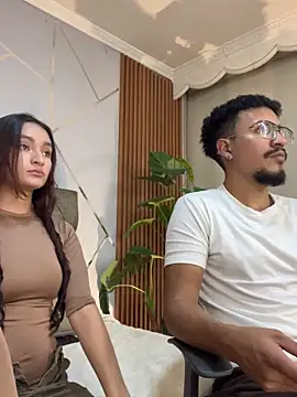 Noa N Luxy online show from 11/11/25, 04:01