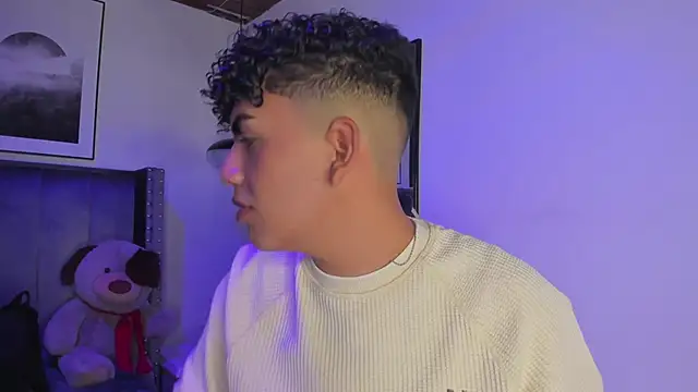 Snapshot of Niick_Twiink chatting on 10/30/25, 08:09 Niick Twiink online show from 10/30/25, 08:09