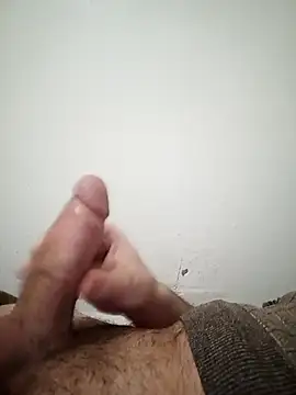 Snapshot of Fa7l1995 chatting on 03/24/26, 11:32 Fa7l1995 online show from 03/24/26, 11:32