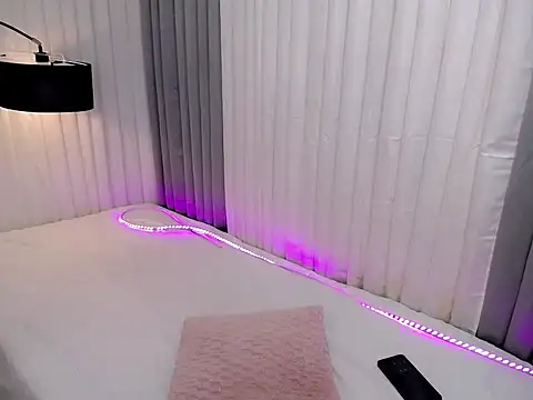 Snapshot of Xhugejerkingtrans chatting on 12/04/25, 04:38 Xhugejerkingtrans online show from 12/04/25, 04:38