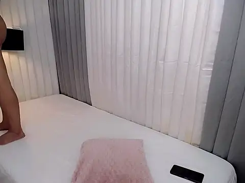 Snapshot of Xhugejerkingtrans chatting on 01/10/26, 10:06 Xhugejerkingtrans online show from 01/10/26, 10:06