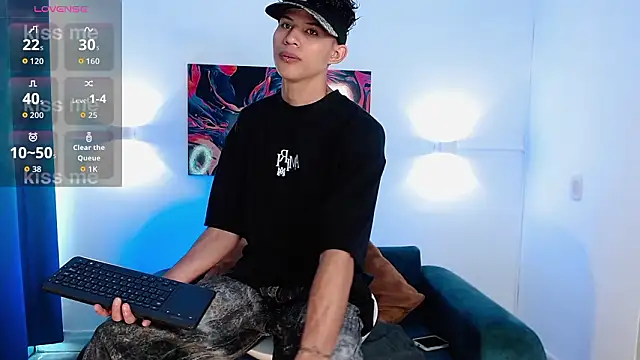 KamiSuarez online show from 02/18/26, 06:26