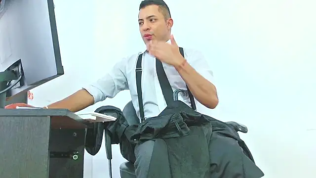 Mike Fetiche online show from 01/13/26, 04:34