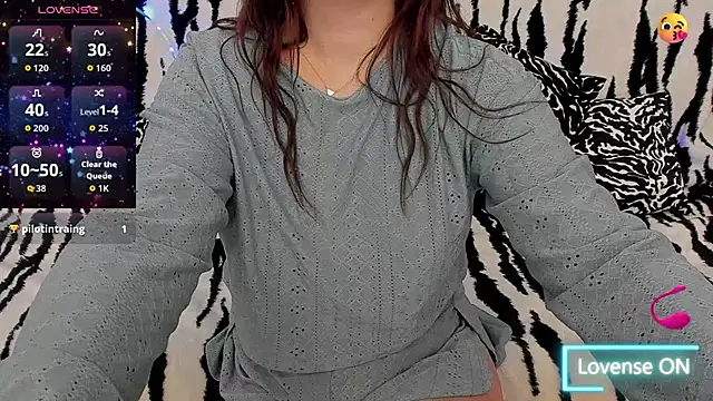 GlowMimi online show from 11/02/25, 10:45