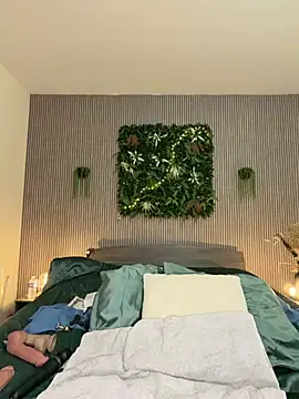 MysteryGirl   online show from 01/16/26, 08:40