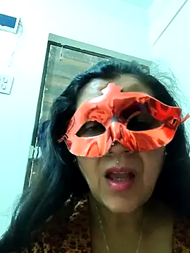 LOVE  RANI online show from 04/11/26, 04:55