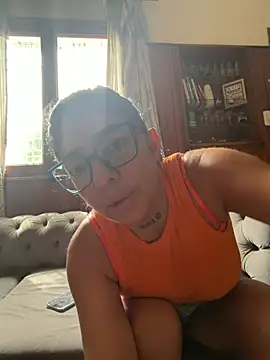 Snapshot of solmorochia chatting on 03/13/26, 04:57 solmorochia online show from 03/13/26, 04:57