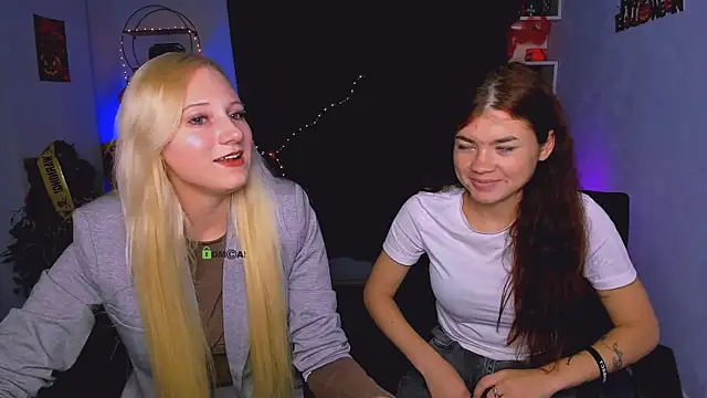 Snapshot of isabel_wave chatting on 11/03/25, 01:45 isabel wave online show from 11/03/25, 01:45