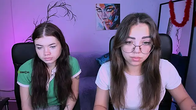 Snapshot of isabel_wave chatting on 11/17/25, 07:03 isabel wave online show from 11/17/25, 07:03