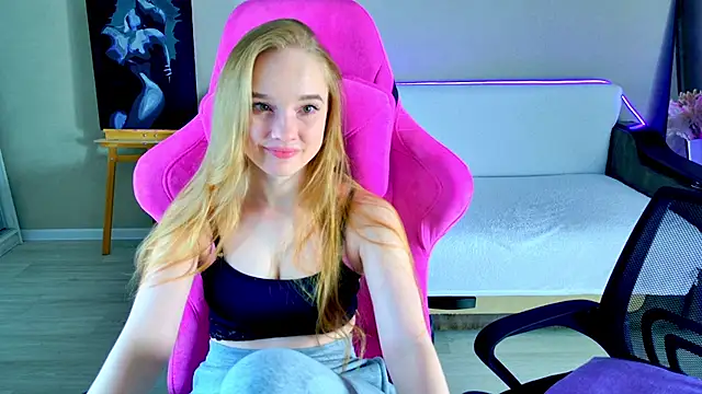 Shawty Mia online show from 03/25/26, 06:58