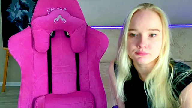 Shawty Mia online show from 04/20/26, 07:04