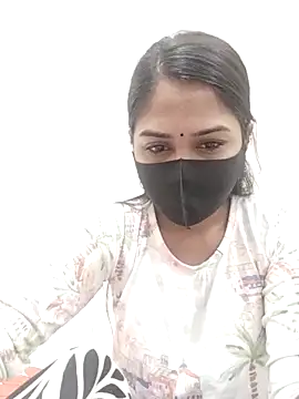 Green LaDY66 online show from 11/28/25, 04:15