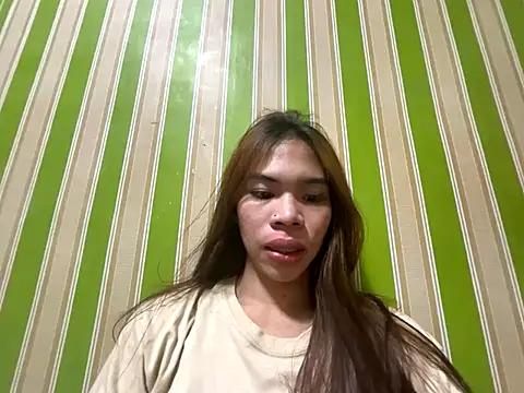 kierra fox online show from 12/05/25, 02:14