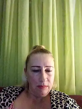 Esenia505 online show from 11/16/25, 03:17