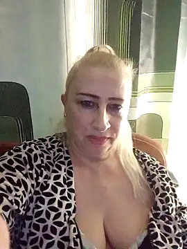 Esenia505 online show from 11/29/25, 12:30