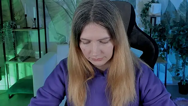 AleksaLaurent online show from 12/19/25, 09:38